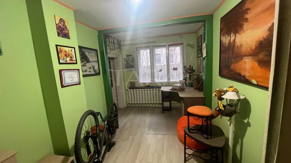 Casă cu două apartamente și teren generos în zona Iulius Mall. - Poză 9