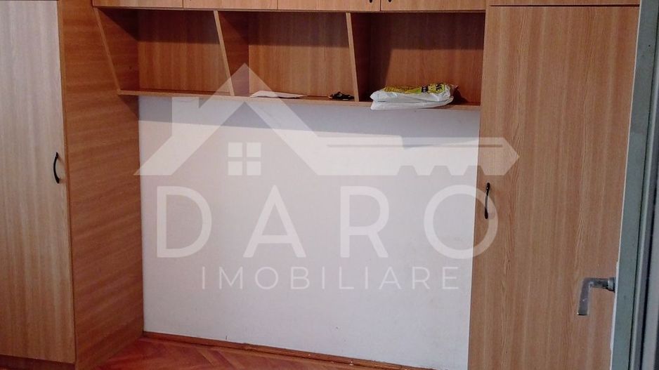 Vând apartament 3 camere - Poză 3