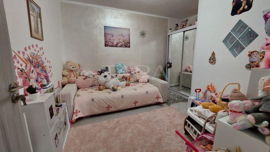 Apartament cu 3 camere, 2 balcoane și parcare, zona Floresti. - Poză 5