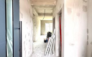 Casa individuala cu arhitectura deosebita, 170 000 Euro -  Sacalaz - Poză 2