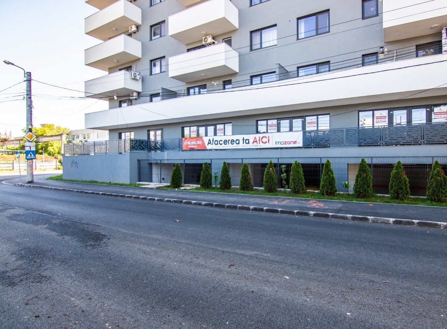 Spatiu Comercial | De Inchiariat | intre 50 mp - 400 mp | Front Stradal - Poză 1
