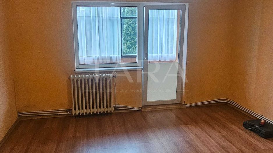 Apartament cu 4 camere,  zona Dambul Rotund - Poză 2