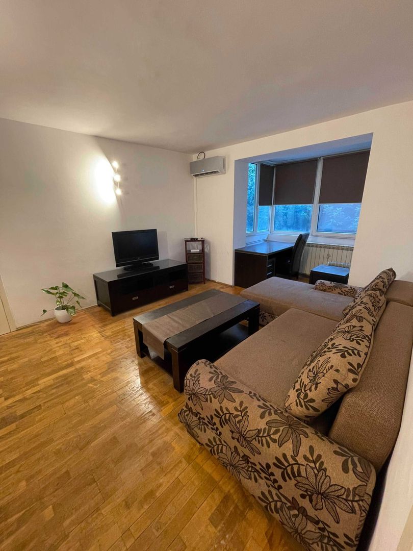 APARTAMENT METROU ZONA STEFAN CEL MARE - Poză 1