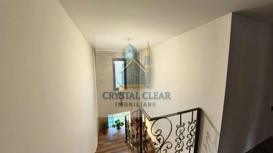 Casă 4 dormitoare și teren de 857 mp - zona Sântana de Mureș - Poză 10