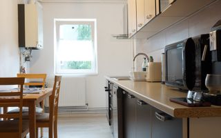3 camere insorit, 2 bai, parcare si beci in Centrul Civic - Poză 6