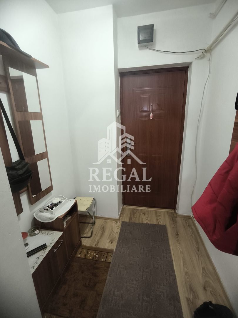 Apartament cu doua camere in zona Micro 7 - Poză 3