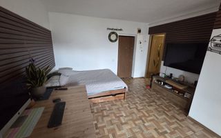 Apartament zona Florilor, complet mobilat, loc de parcare inclus. - Poză 2