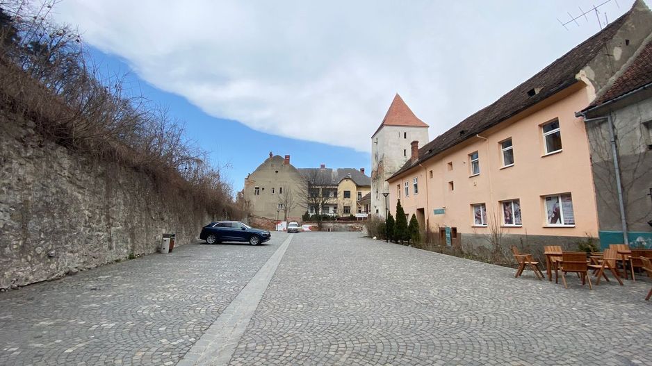Zona Piata Sfatului ,Spatiu luminos, situat la parter - Poză 5