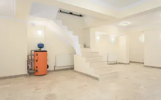 Vilă de inchiriat renovata recent, 1000 mp teren,  terasa de vara - Poză 23
