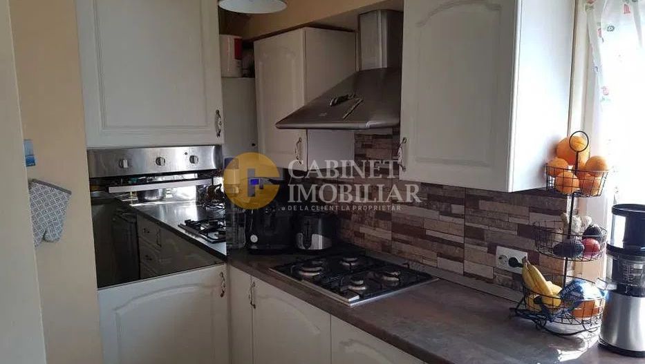 Nicolina- 4 Camere Decomandat -Etaj Intermediar 110 Mp  Bloc 1994 - Poză 4