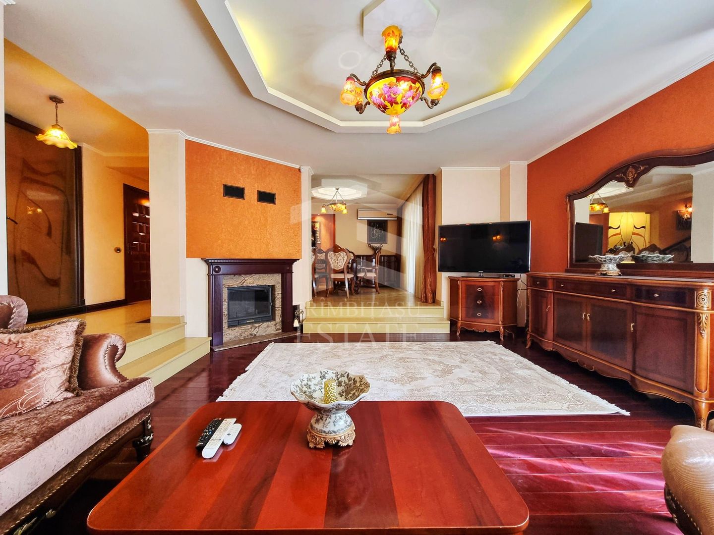 Vila 2 corpuri sector 6 -Valea Doftanei 650mp  teren 800mp - Poză 4