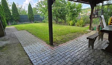 Casă de vanzare D+P+E,  Zona Vest - Bistrița