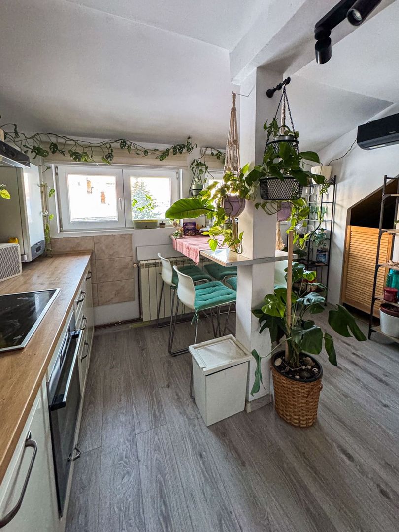 Apartament 2 camere - Domenii, etaj 2/2, centrala noua, curte, boxă, pod. - Poză 9
