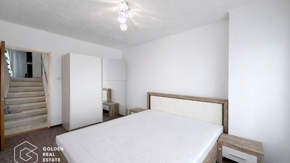 Apartament 3 camere tip Samanta, decomandat, zona Polivalenta - Poză 4