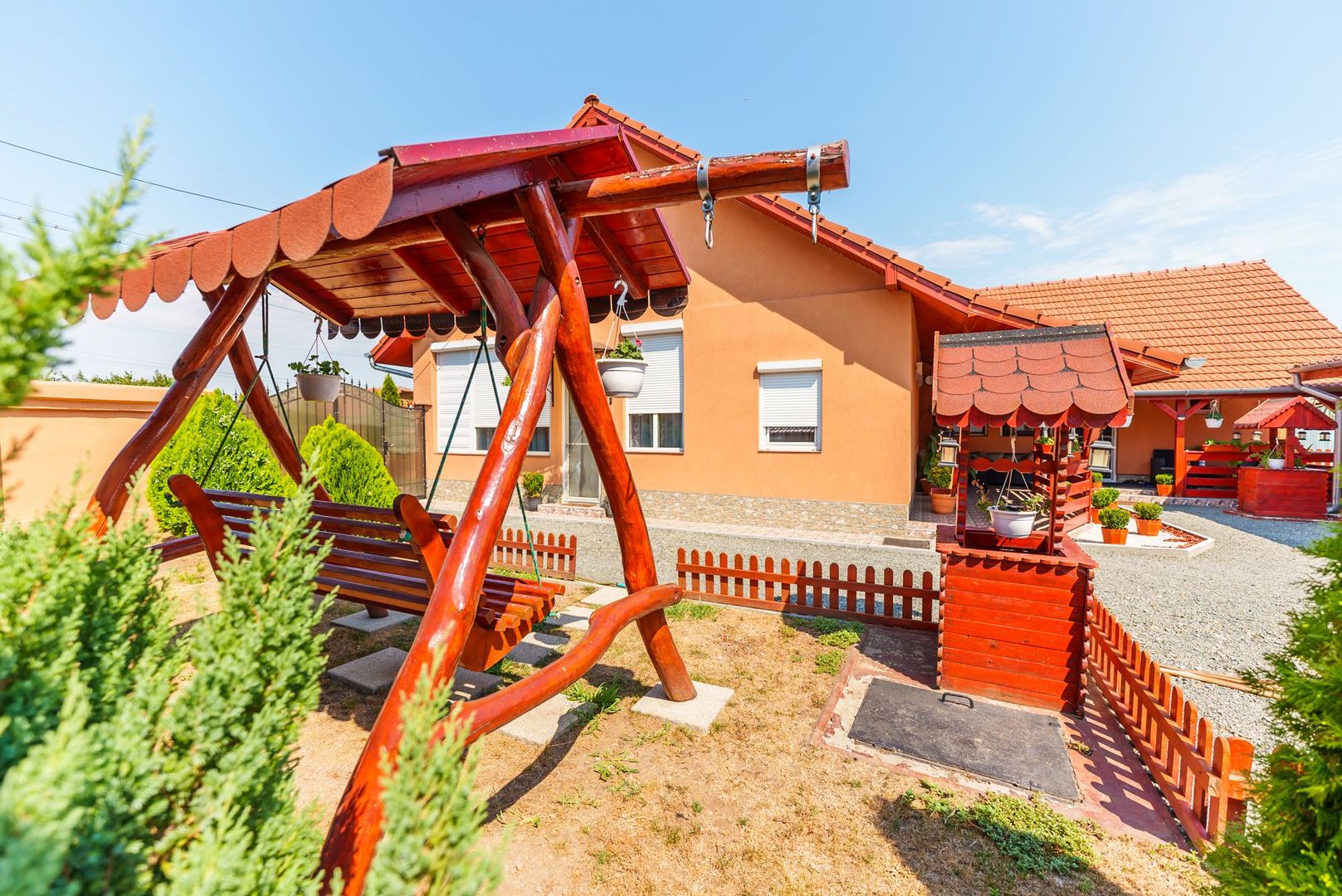 Casă spațioasă la sol în Macea - Poză 4