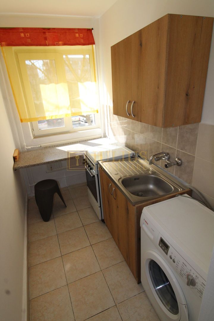 2 camere, vis a vis de Spitalul Judetean, ideal pentru doctori sau studenti - Poză 5