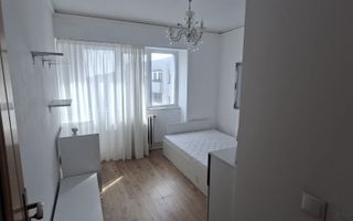 Apartament 3 camere decomandat | Ultracentral | Etaj 10/10 | Aproape de UMF - Poză 3