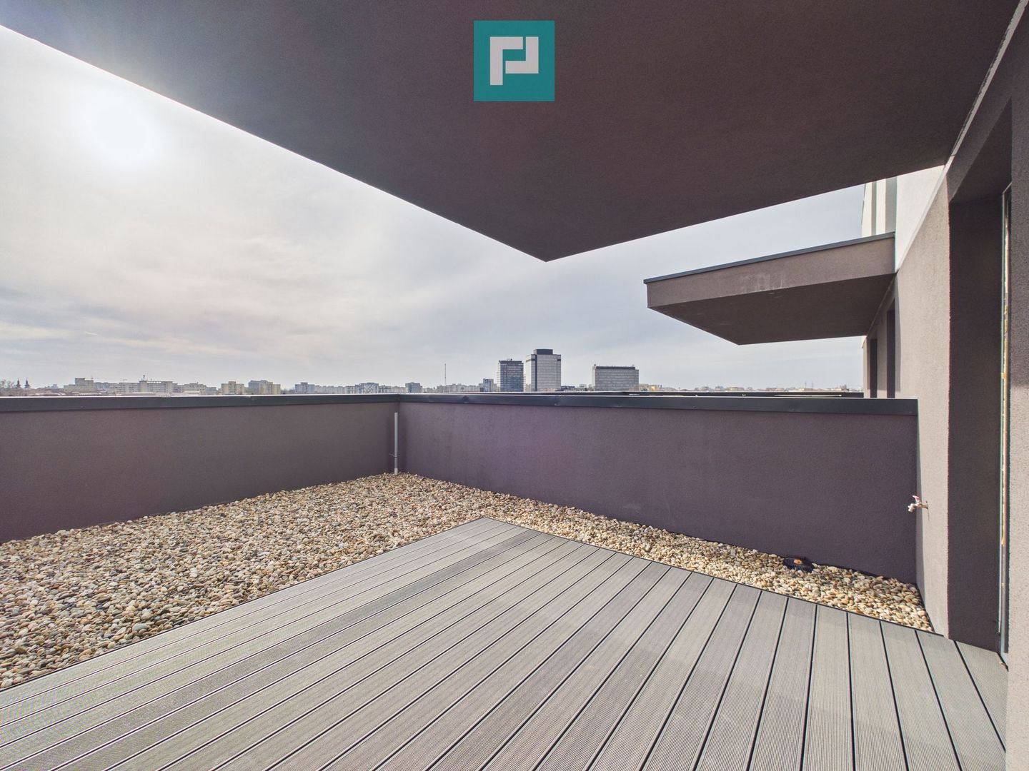 3 camere PREMIUM, terasă 29 mp, gata de mutare - Poză 11