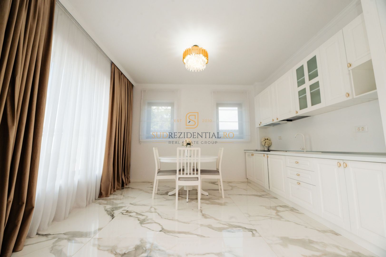 Vilă exclusivistă | 290 mp utili | Teren 719 mp | Piscină încălzită | - Poză 12