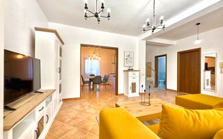 Casă tip triplex în zona centrală Dumbrăvița - Poză 2