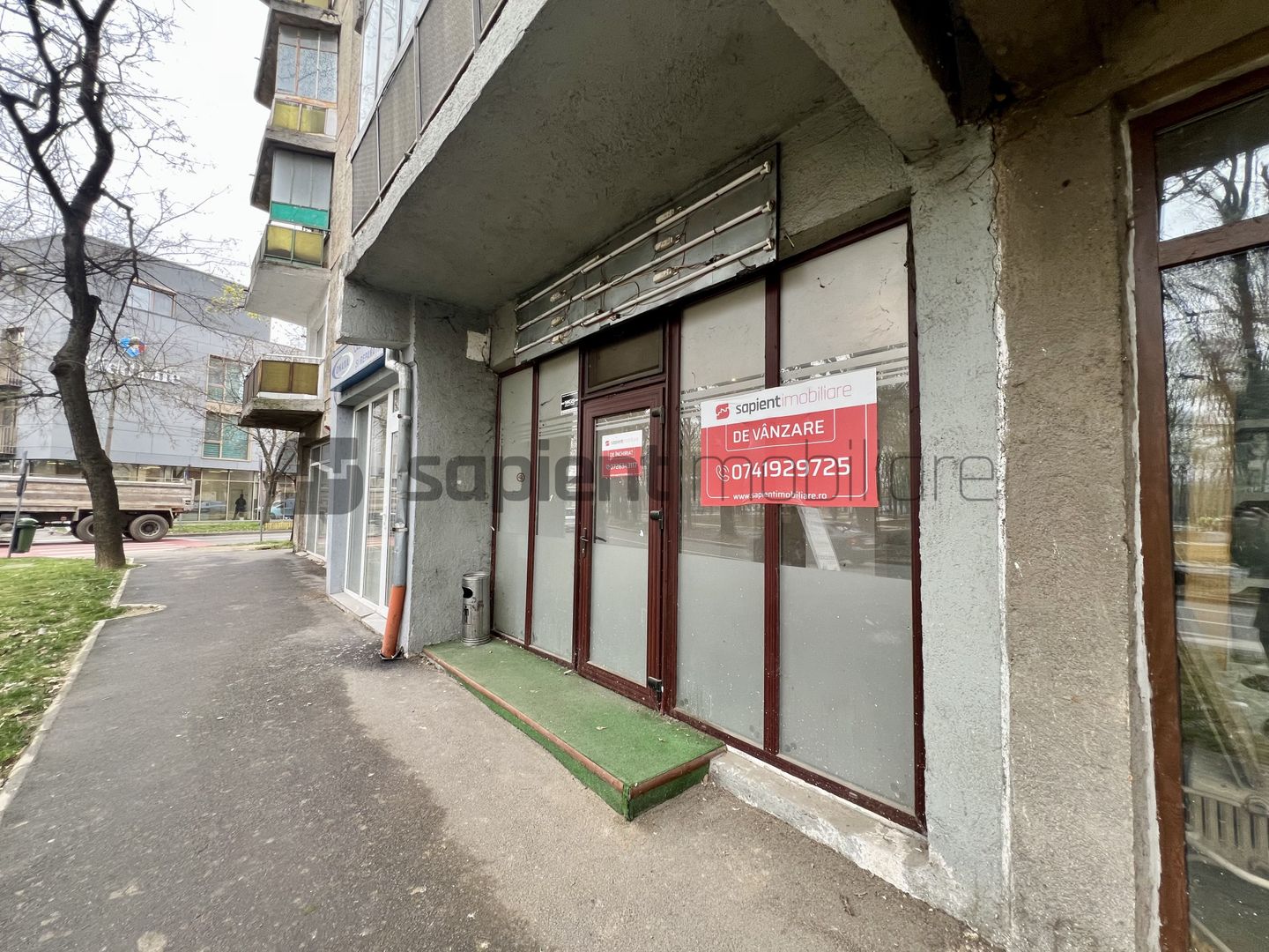 Sapient | Spațiu comercial _ Parcul 22 Decembrie, Oradea - Poză 3