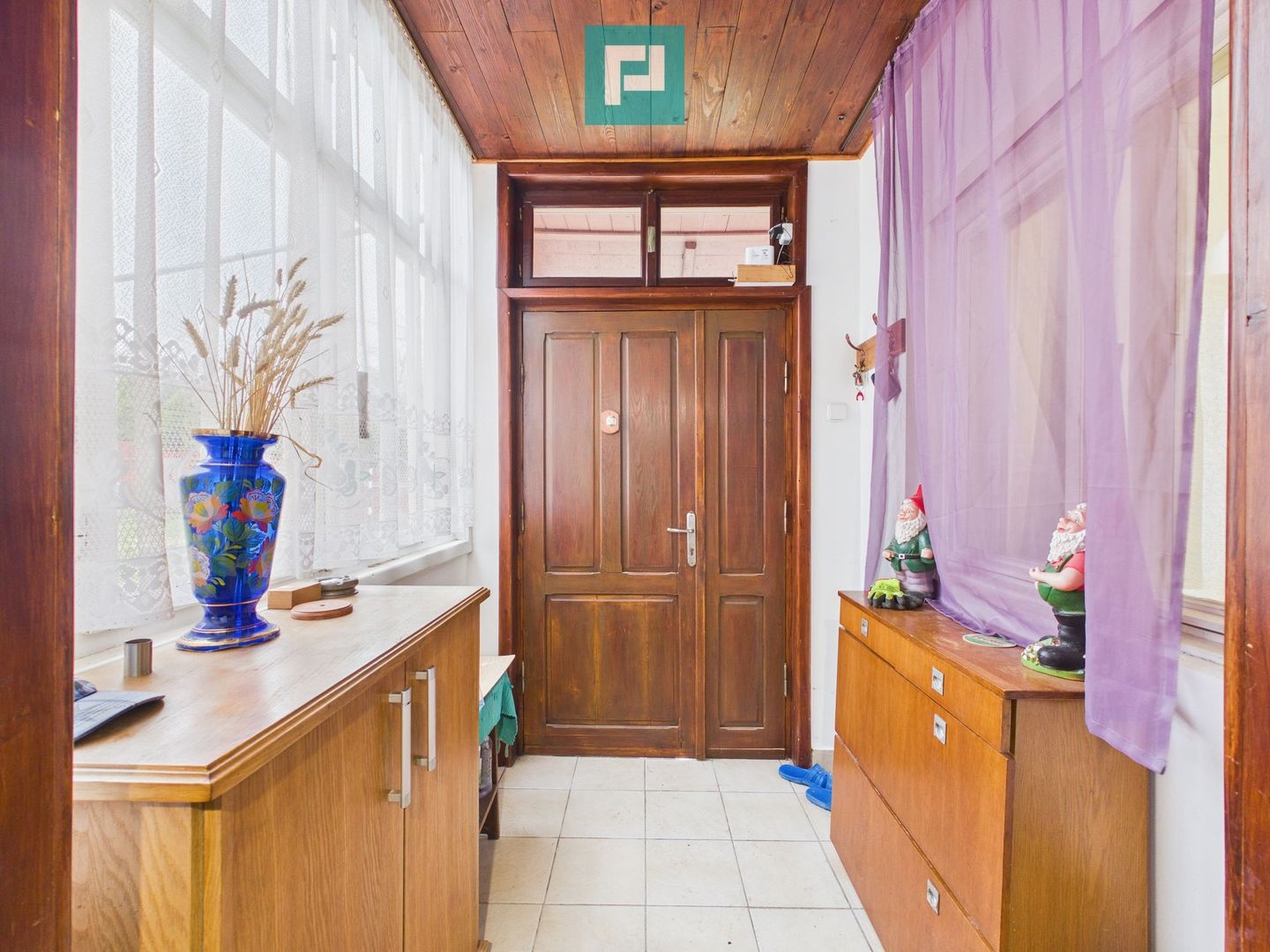 Vilă stil montan, 270 mp, teren 3000 mp - Poză 27