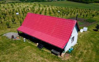 Afacere la cheie, dar si refugiu intr-o oaza de liniste in peisaj pitoresc: 25. - Poză 3