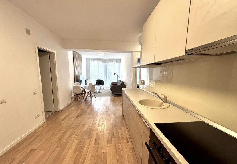 Apartament decomandat cu trei camere, Dacia-Stefan cel Mare - Poză 2