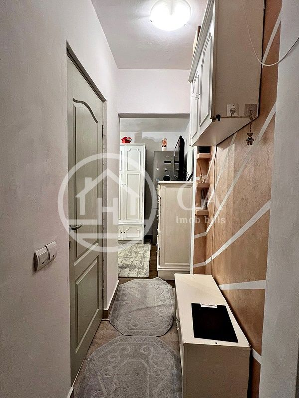 Apartament de închiriat cu 3 camere în zona Velența, Oradea - Poză 8