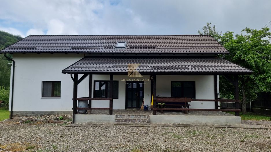 Complex turistic și proprietate deosebită de vânzare în Valea Dobârlău - Poză 21