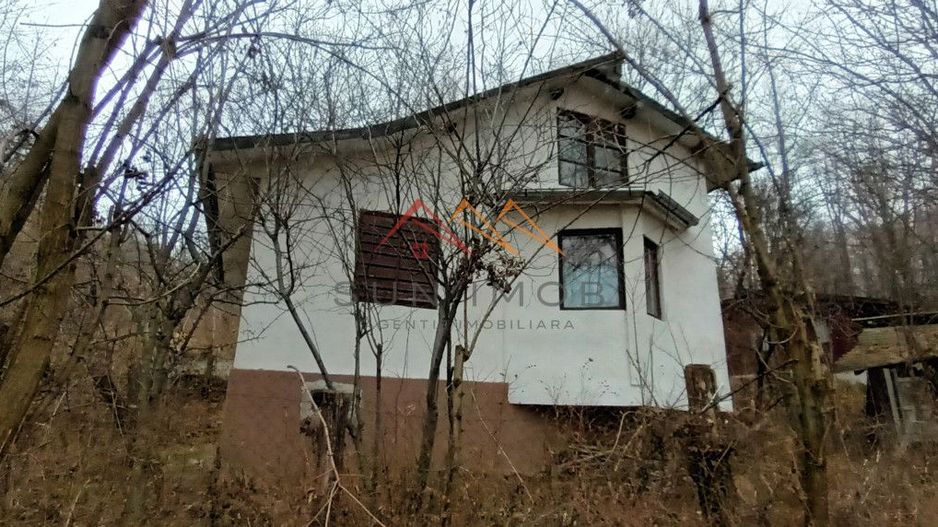 Casa de vacanta, 3 camere, P+M, 51 mp utili, teren 614 mp,Cornu de Jos - Poză 1