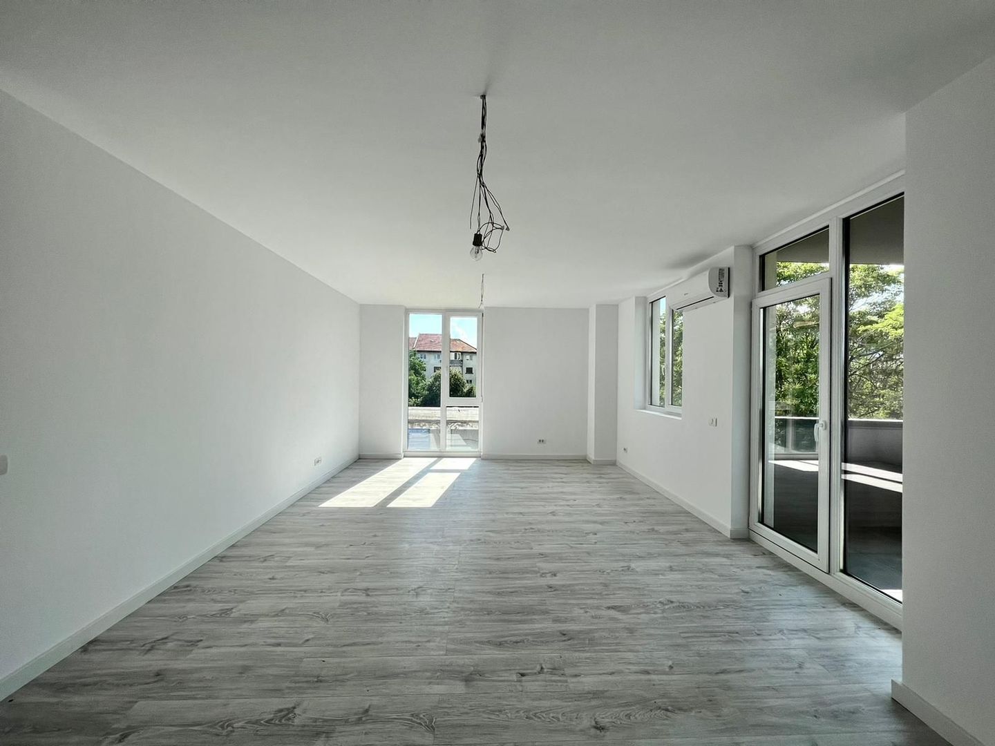 Apartamet 2 camere+parcare subterana+boxa, zona Telegrafului. - Poză 2