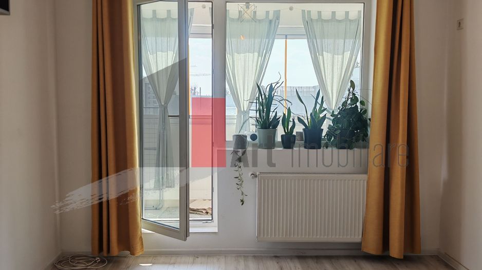 Apartament cu doua camere de vanzare -Pacii-cu centrala-mobilat si utilat - Poză 1