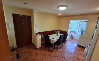 Aradului, apartament 2 camere, etaj 2, CENTRALA,CLIMA - Poză 1