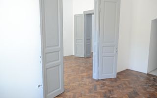Apartament renovat in zona centrala - Poză 8