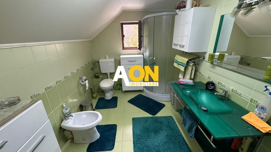 Casa tip locuință familială cu vedere panoramică Alba-Micesti - Poză 6