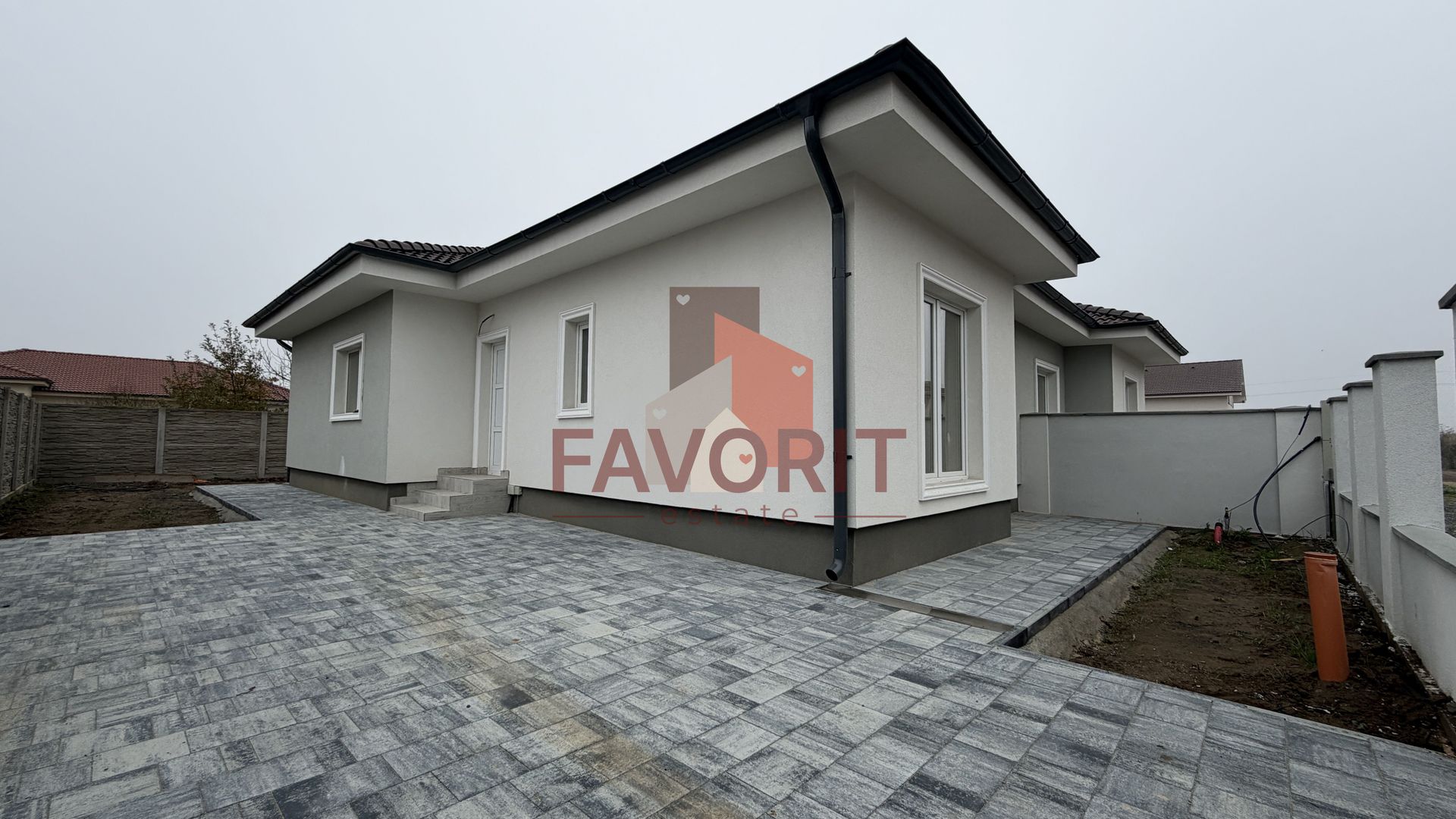 Duplex pe Parter | 4 camere | Zona centrala | Toate utilitatile | Mosnita Noua - Poză 2