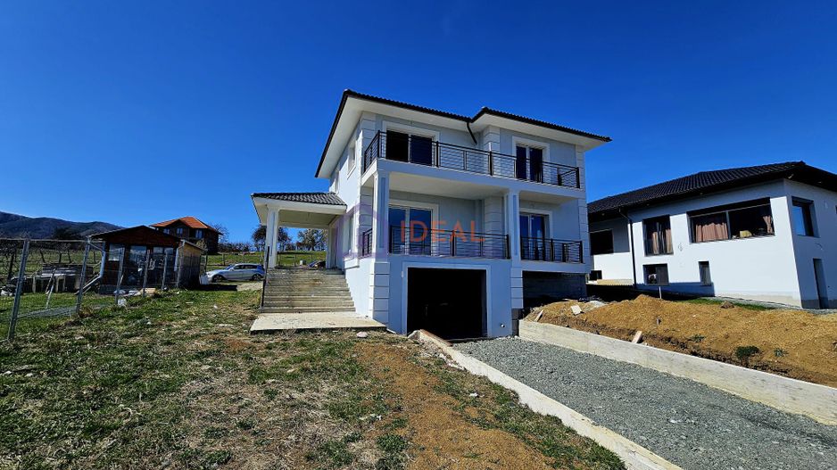 Vila Moderna cu 4 camere si 600 mp de curte, in Tocile - Poză 3