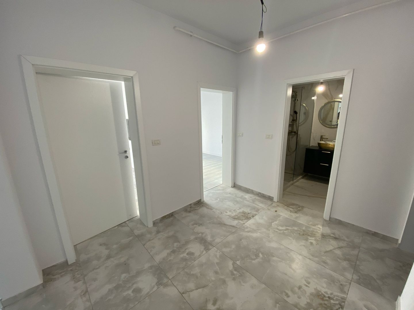Giroc - Str. Neptun | Apartamente 1 și 2 camere | Lângă Profi și Parc - Poză 7