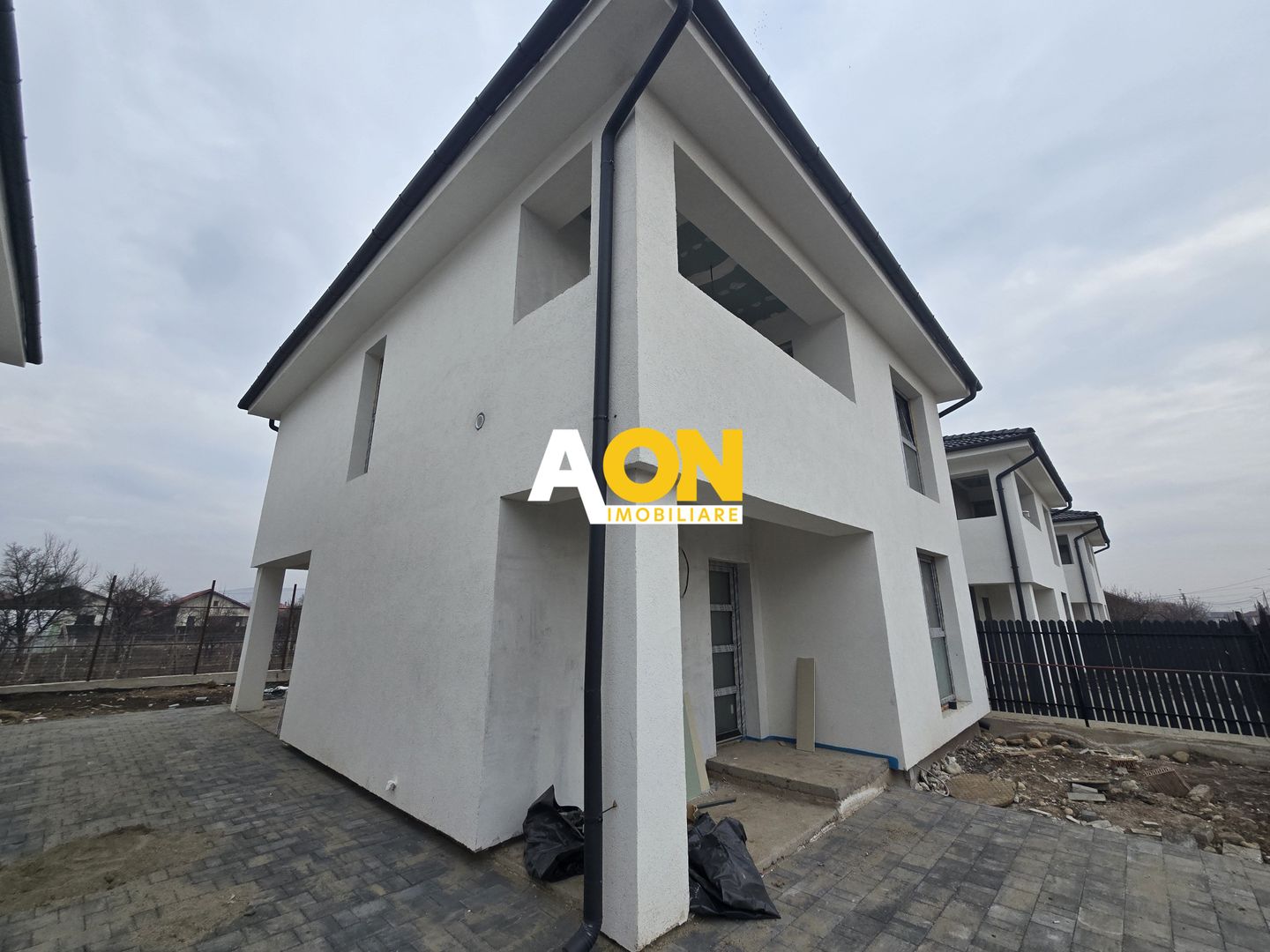 Casa Individuala 4 Camere 316mp Teren, Complet Finisat - Poză 2