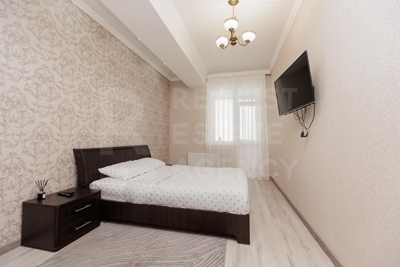 Chirie, apartament, 2 camere, strada Nicolae Starostenco, Centru - Poză 1