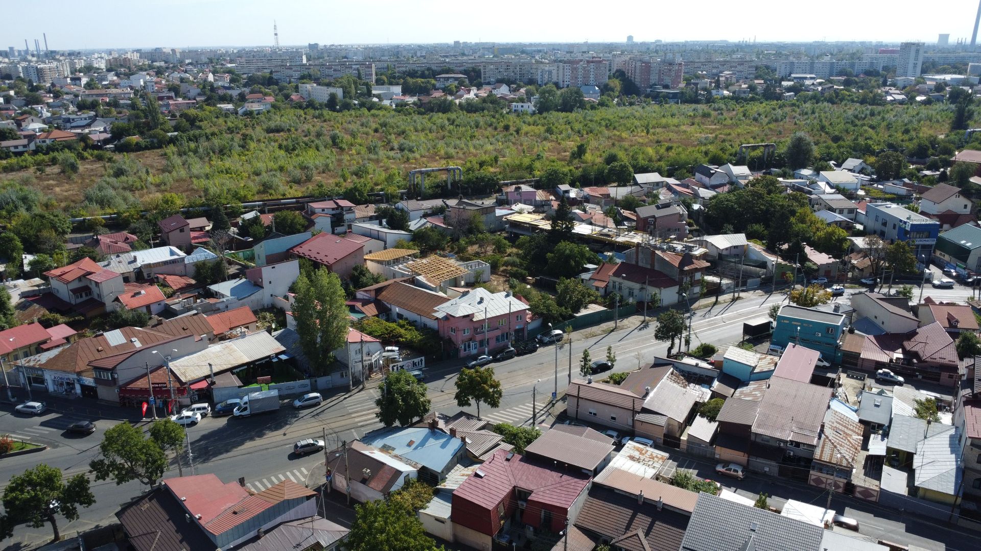 De vanzare apartament de 94MP cu curte de 90 MP - Poză 13