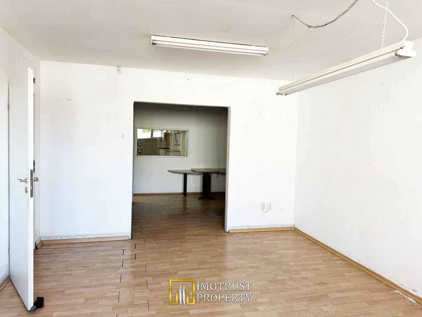 Hală industrială 431 mp de închiriat – central Arad, acces TIR - Poză 7