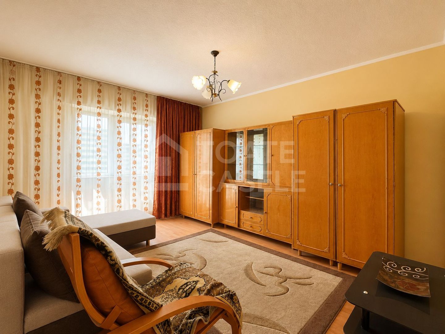 Apartament cu 3 camere, zona Dunarii - Poză 2
