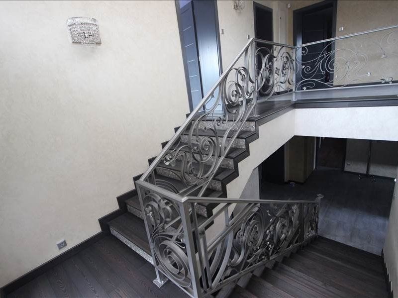 Casă / Vilă cu 7 camere în zona Lipovei - Poză 7