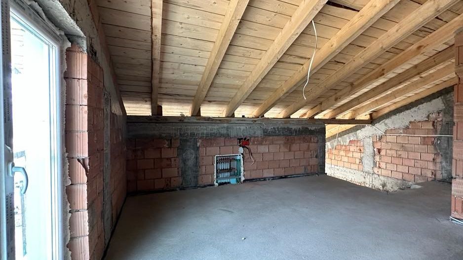 Apartament cu 3 camere cu terasa de 20 mp zona Sanpetru - Poză 13