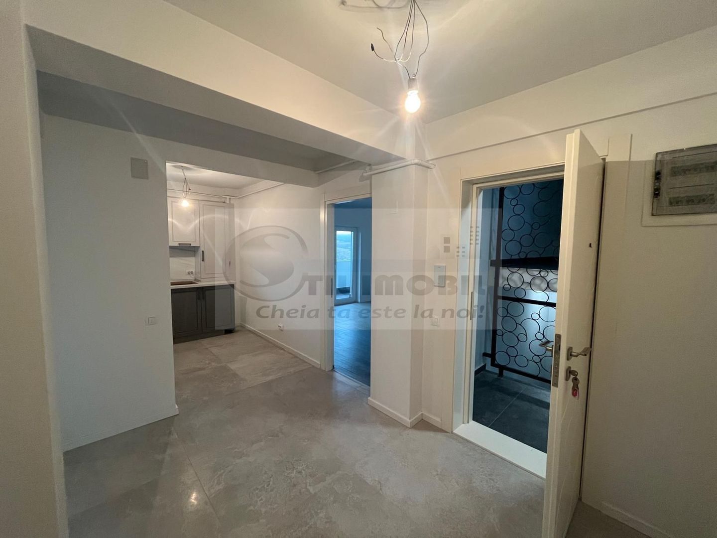 Apartament 2 camere, decomandat, Bucium, intabulat,  0% comision - Poză 1