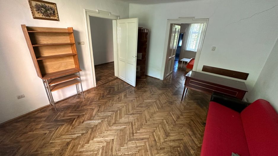 Proprietate compusă din 2 case - Poză 7