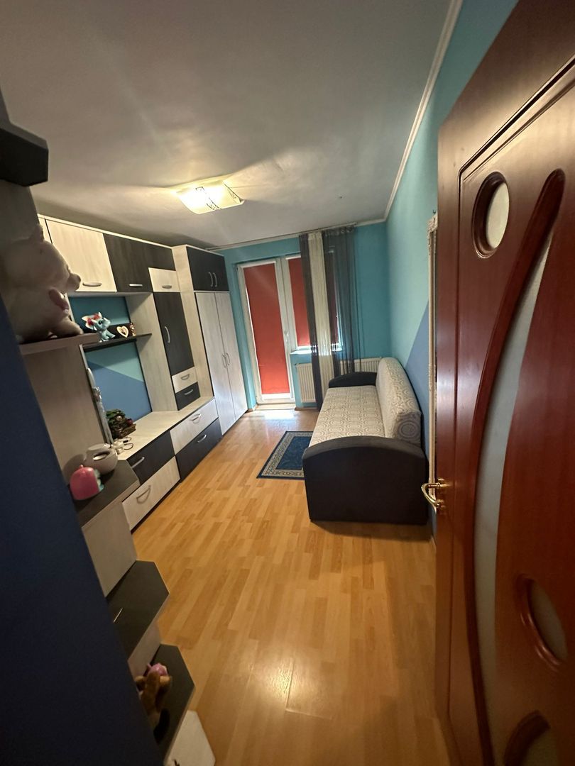 ageuropa.ro vinde ap cam 48mp etaj în Micro 14. - Poză 6