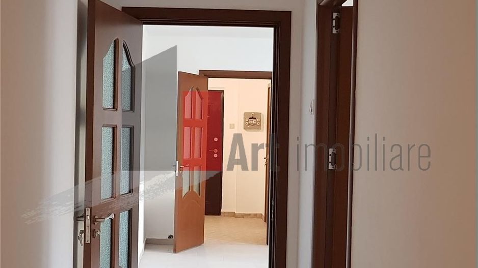 Vânzare apartament 3 camere 2 băi cu centrală Brâncoveanu - Covasna - Poză 11